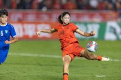 开云下载-亚洲女足联赛新星崭露头角，斩获一箭之功