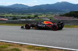 开云在线直播-红牛二队轻取雷诺车队，维斯塔潘扛起全队的简单介绍