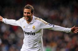 开云下载-欧文展现巨星价值，新疆队硬仗取胜凯尔特人