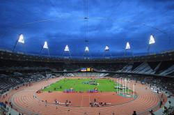 开云在线直播-赛道与绿茵的交汇，佩德里在F1街道赛之夜的焦点证明