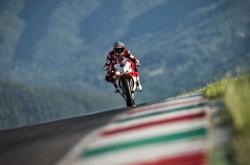 开云体育APP下载-2026世界杯焦点战，多特蒙德新星绝杀AC米兰，德国与意大利的绿茵传承之战