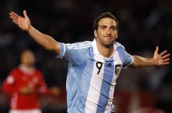 开云体育app-跨界传奇日，山西加时鏖战破快船，莫兰特欧冠赛场展锋芒