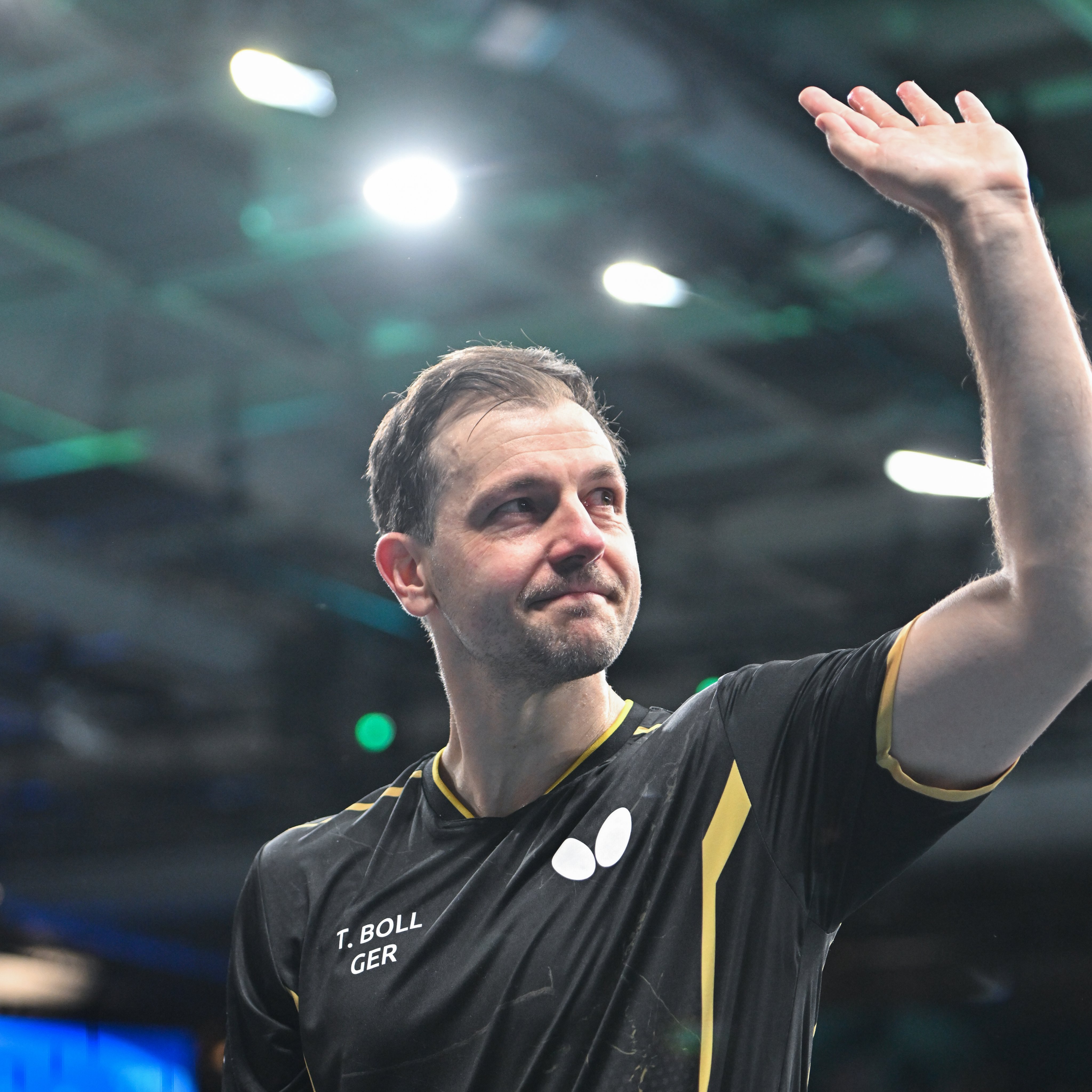 韩国乒乓球队翻盘法国乒乓球队，波尔高光表现的简单介绍