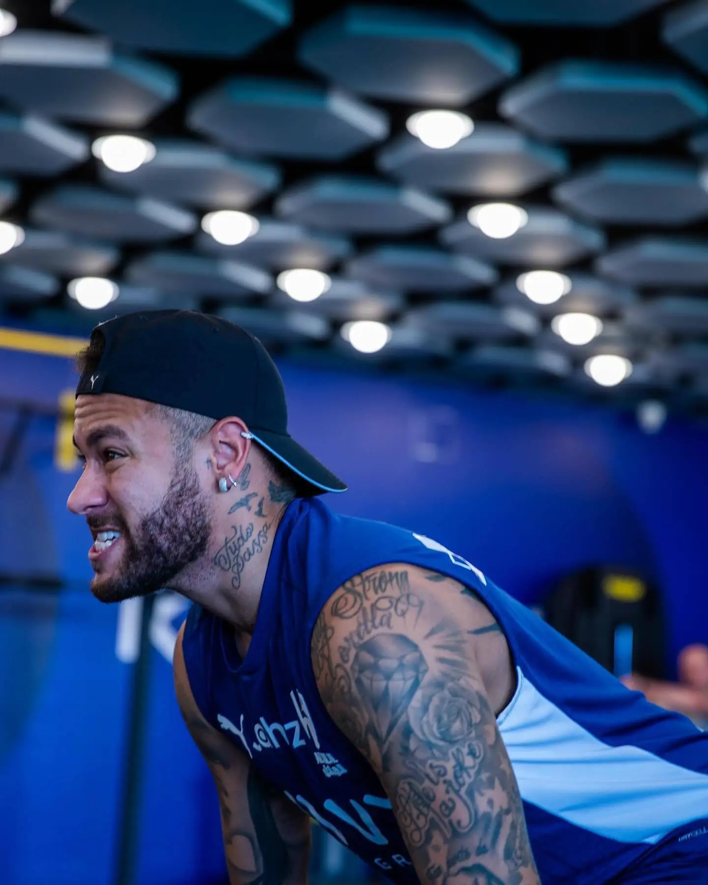 巴黎负重前行，内马尔恐遭解约传言围绕