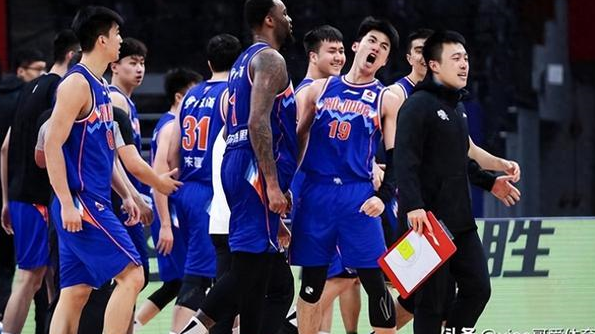 青海男篮逆袭成功,实现突破 青海男篮逆袭成功,实现突破