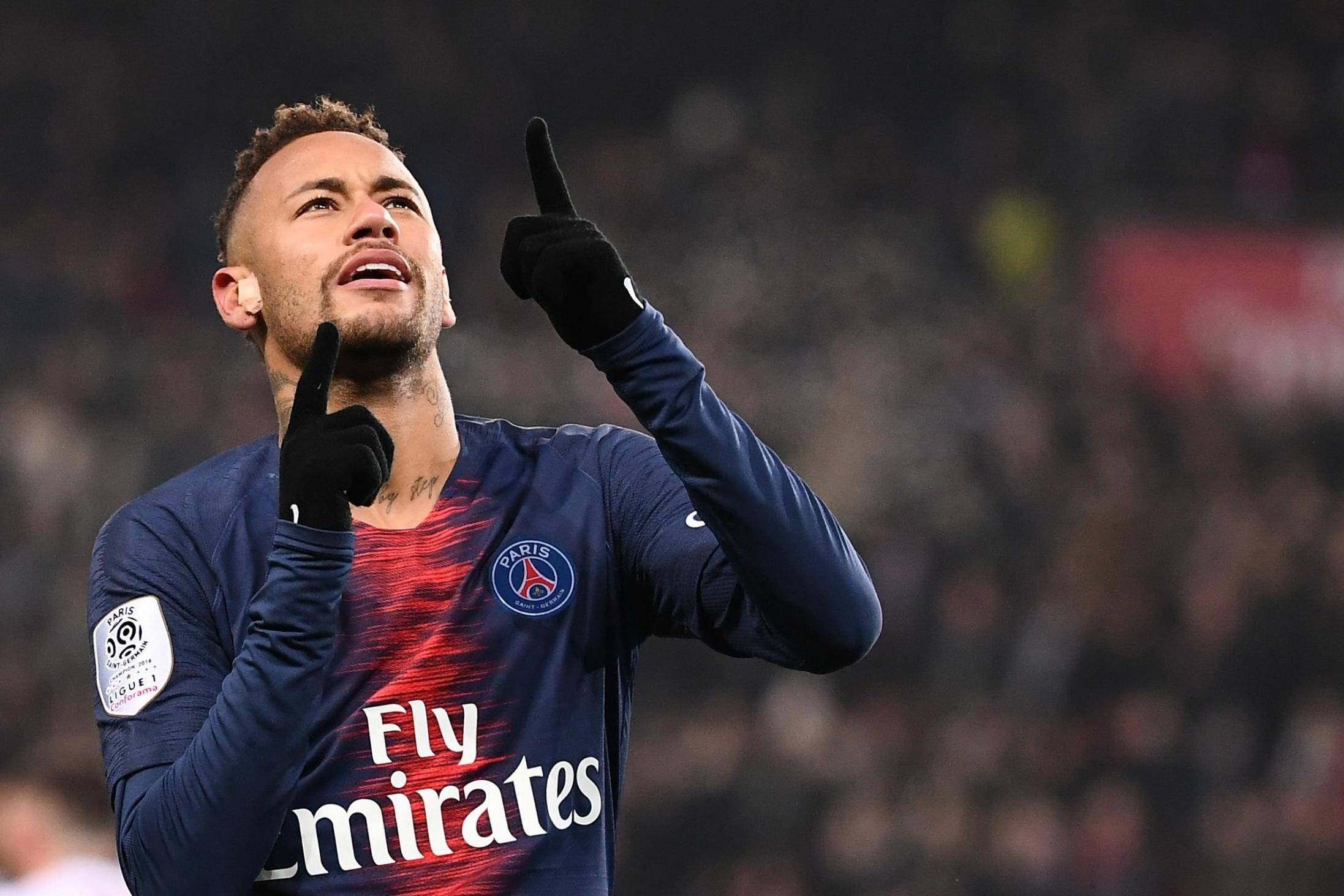 关于马赛绝地反击智利，内马尔爆发神勇的信息