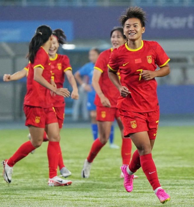 中国女足队员个个状态火热,连续进球 中国女足队员个个状态火热,连续进球