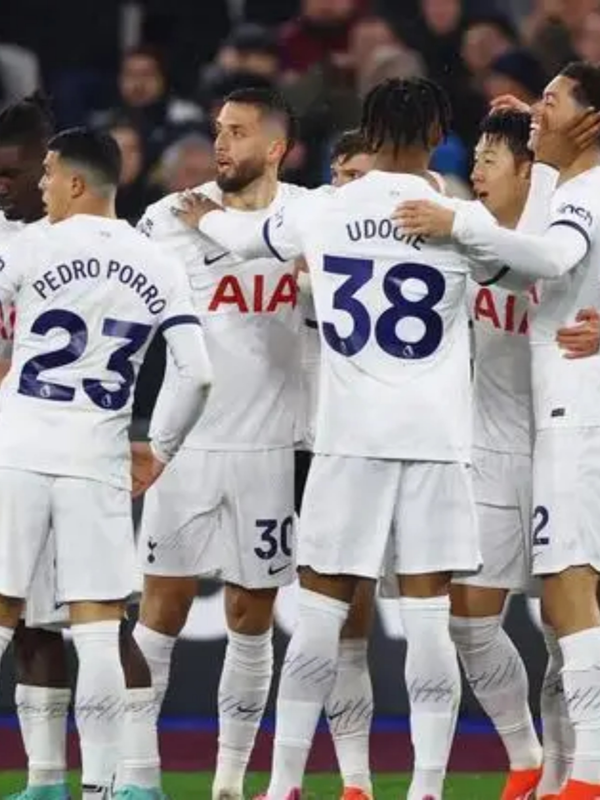 曼联客场大胜继续保持不败纪录