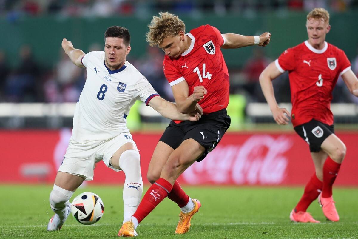 荷兰力克奥地利，提前晋级欧国界杯淘汰赛的简单介绍