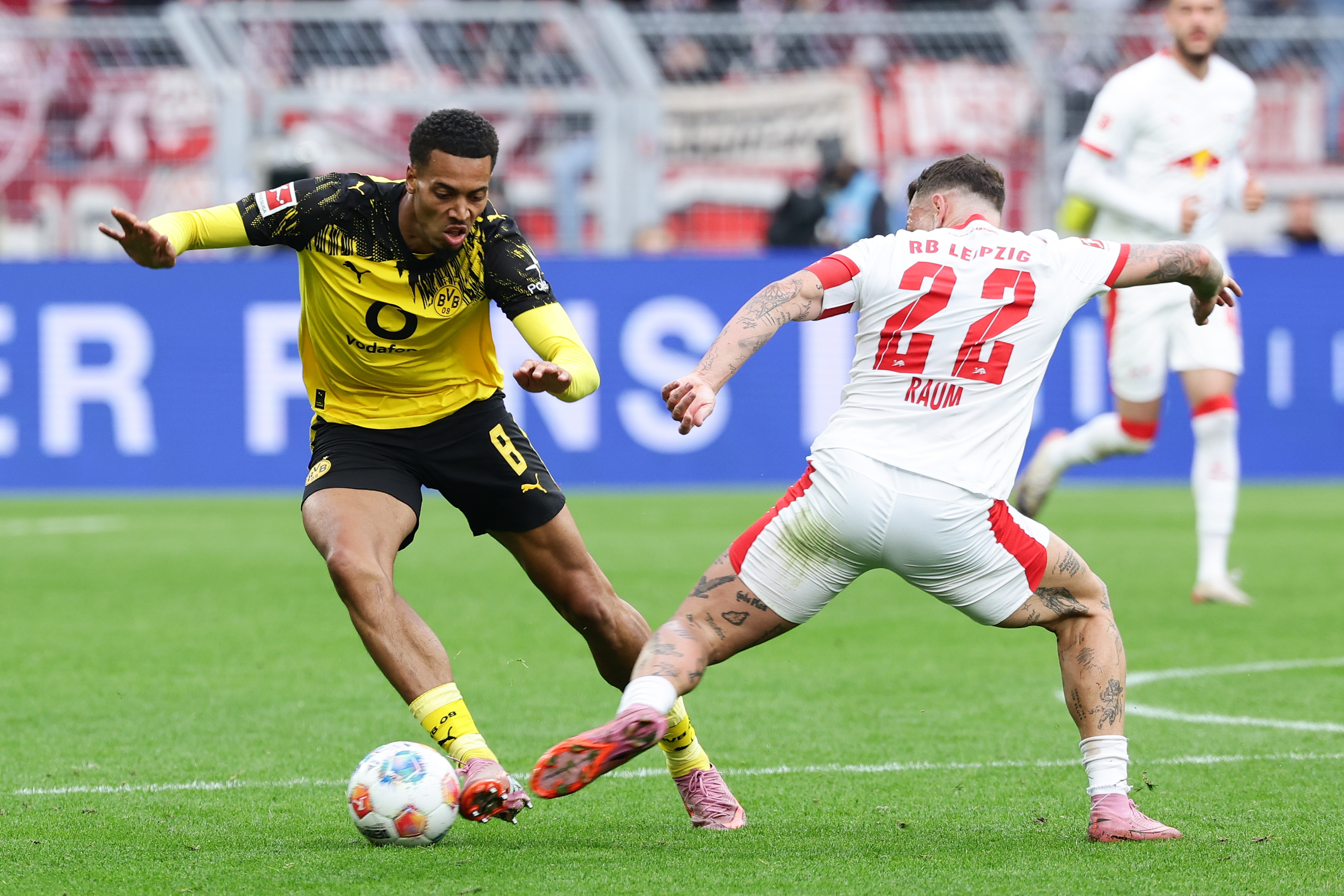 多特蒙德大获全胜，战胜莱比锡