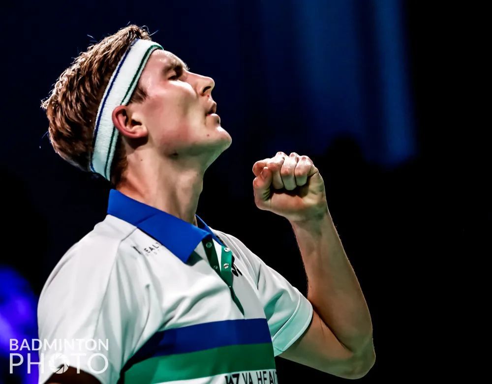 关于丹麦羽毛球队完胜泰国羽毛球队，陶菲克三分雨点燃全场的信息