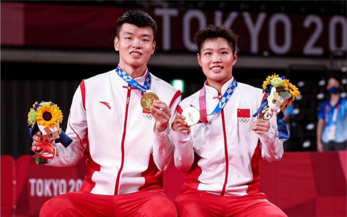 包含韩国队完胜丹麦队，黄鸭组合关键制胜的词条