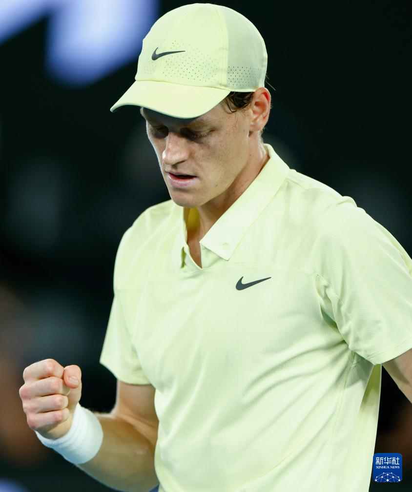 澳大利亚网球队绝地反击美国网球队，兹维列夫绝境逆转的简单介绍