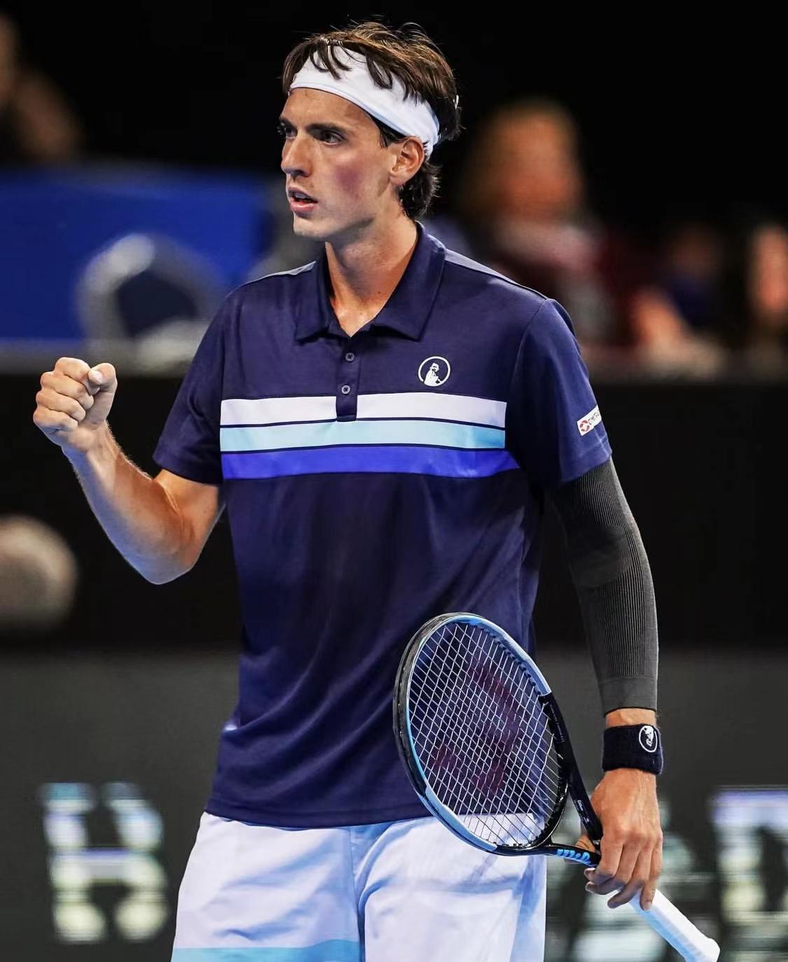 包含欧洲网球队险胜澳大利亚网球队，瓦林卡关键制胜的词条