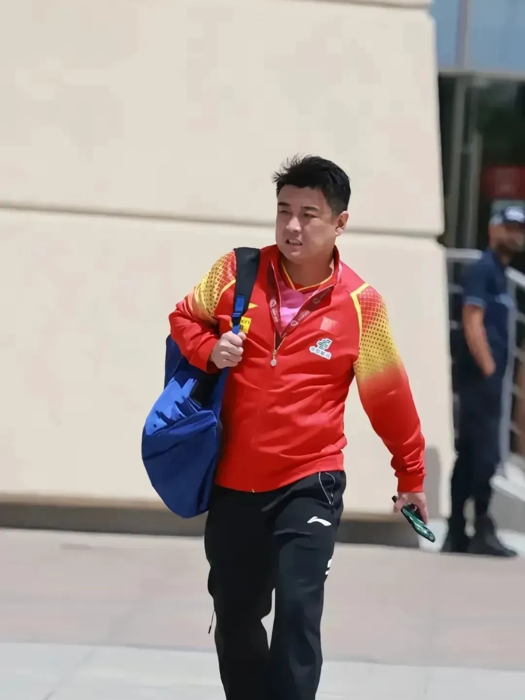 关于中国乒乓球队鏖战日本乒乓球队，王皓一己之力扛起全队的信息