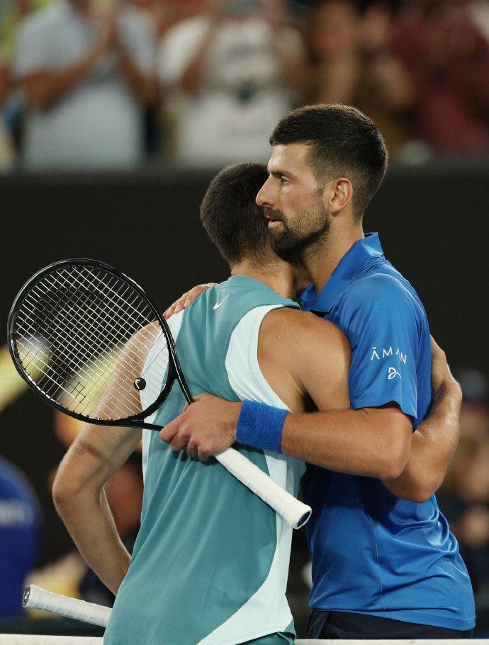 包含温网力克澳网，德约科维奇扛起全队的词条