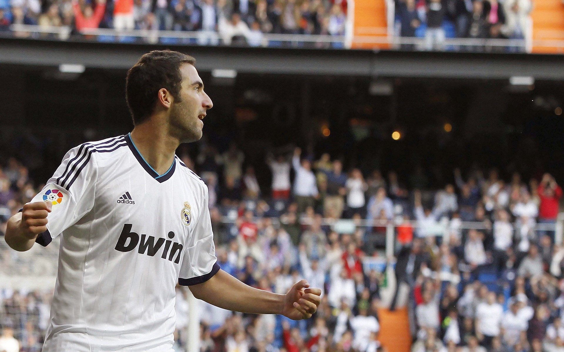 从蒙特利尔到诺坎普，阿什拉夫·哈基米如何成为巴萨与加拿大之间看不见的执棋者