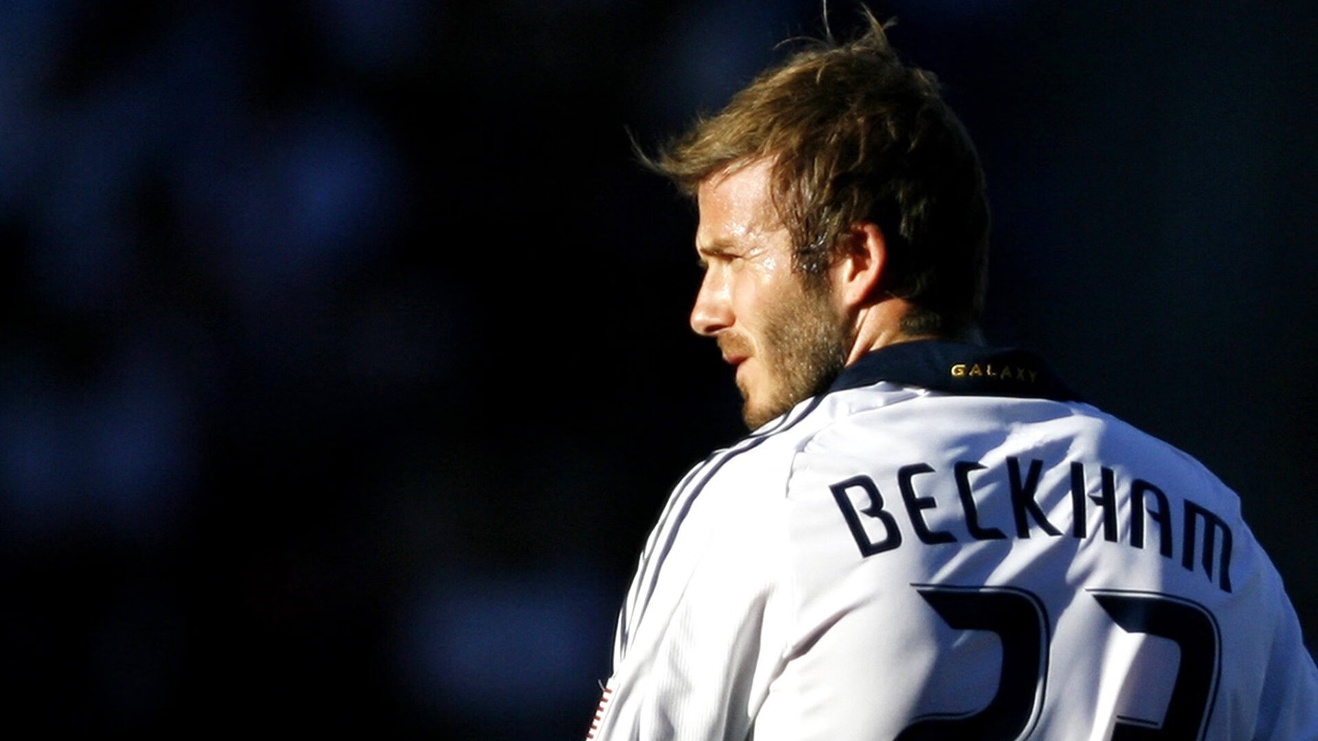 赛道与绿茵场的交响,当F1争冠之夜遇见凯恩式冠军表现