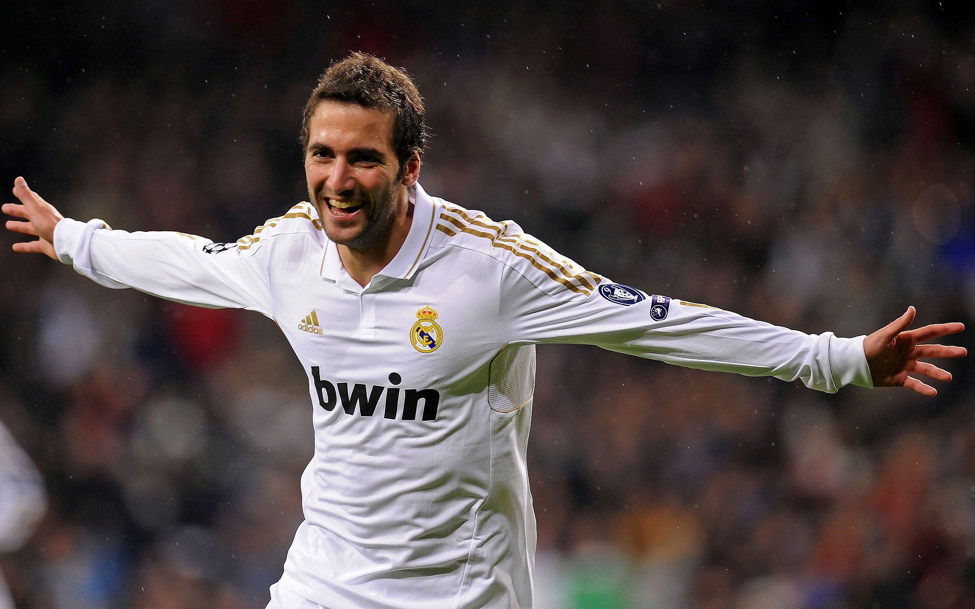 法比尼奥中场魔术师，爱尔兰战术革命强势攻克荷兰堡垒