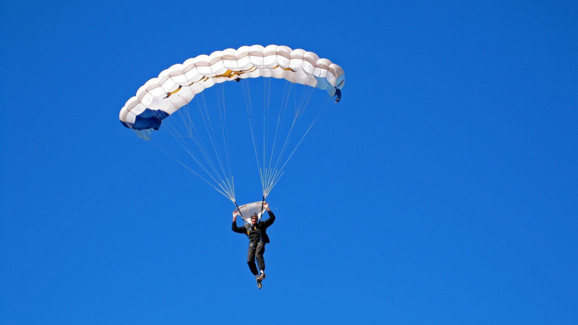 羽坛新叙事，印尼队险胜德国启示录，李梓嘉带队重塑东南亚荣耀