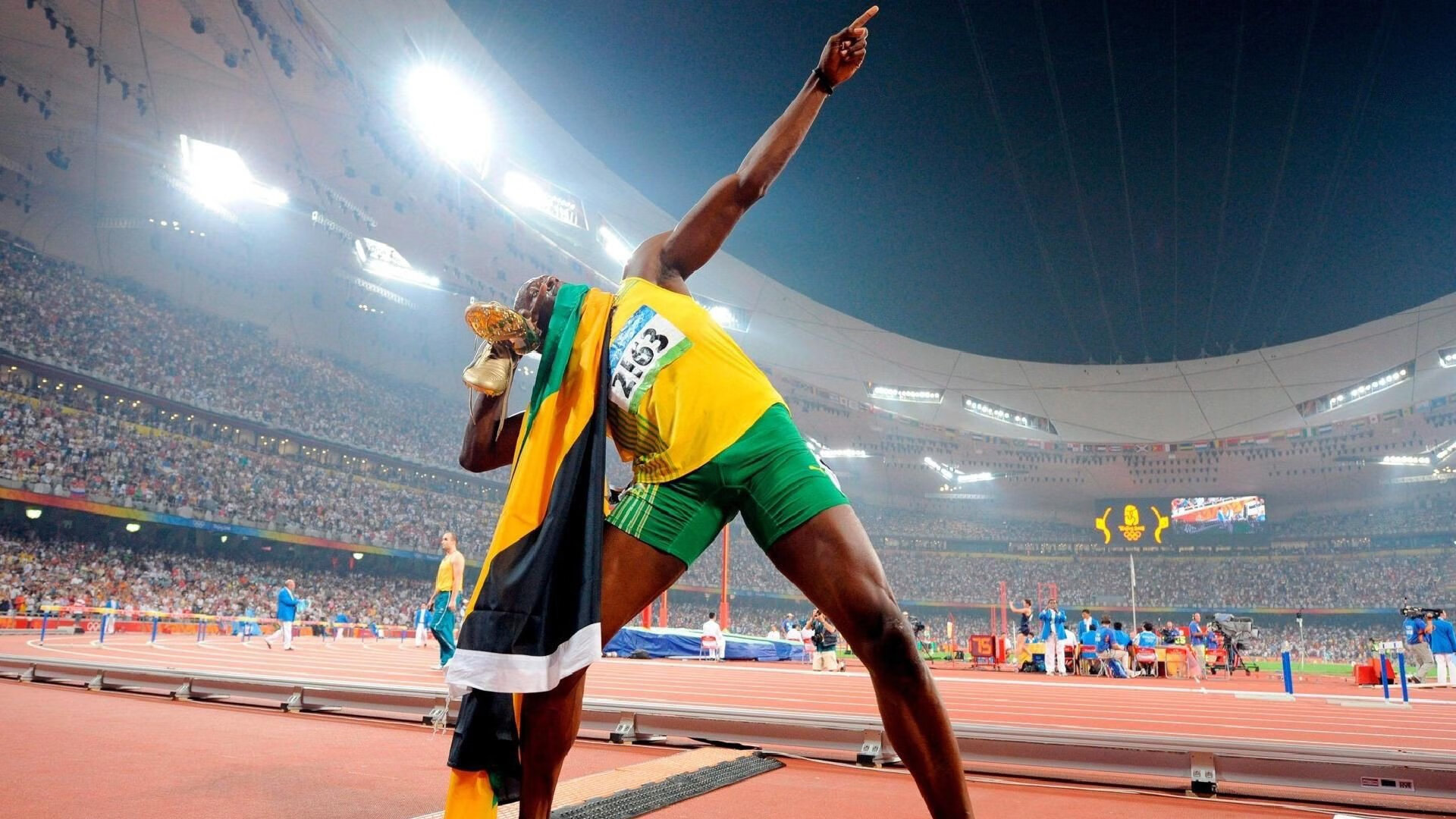 逆转之夜,皇马绝境逢生,马丁内利率队奏凯