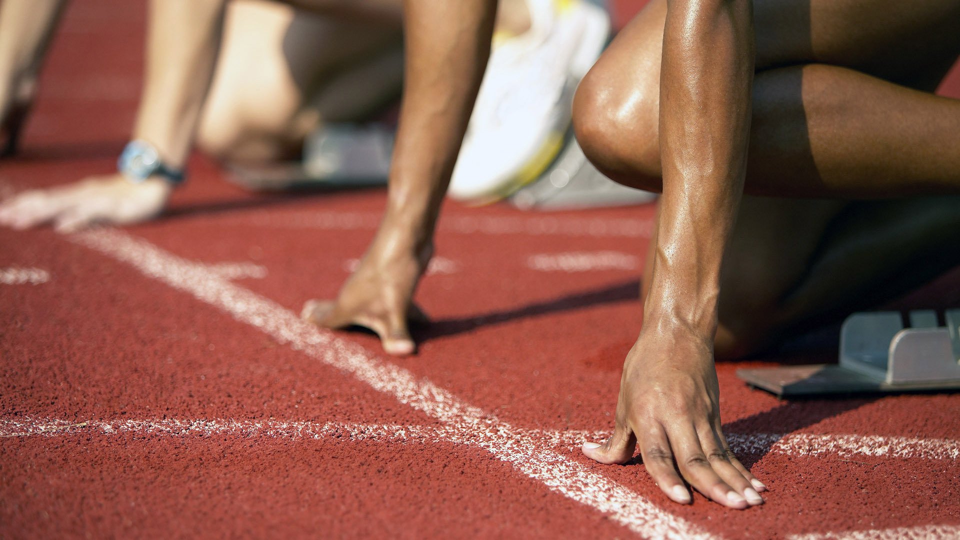 太阳西沉时收割宿敌，小贾伦·杰克逊在灰烬中加冕关键先生